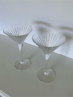 Vintage Martini Glasses Crystal Set Of 2 Starburst Lines Cosmopolitans Cosmo EUC